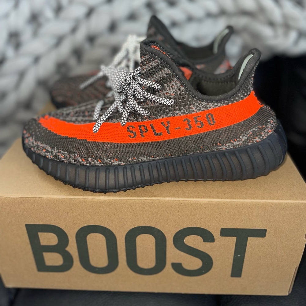Brand new, YEEZY BOOST 350, size 5 (37 1|3)